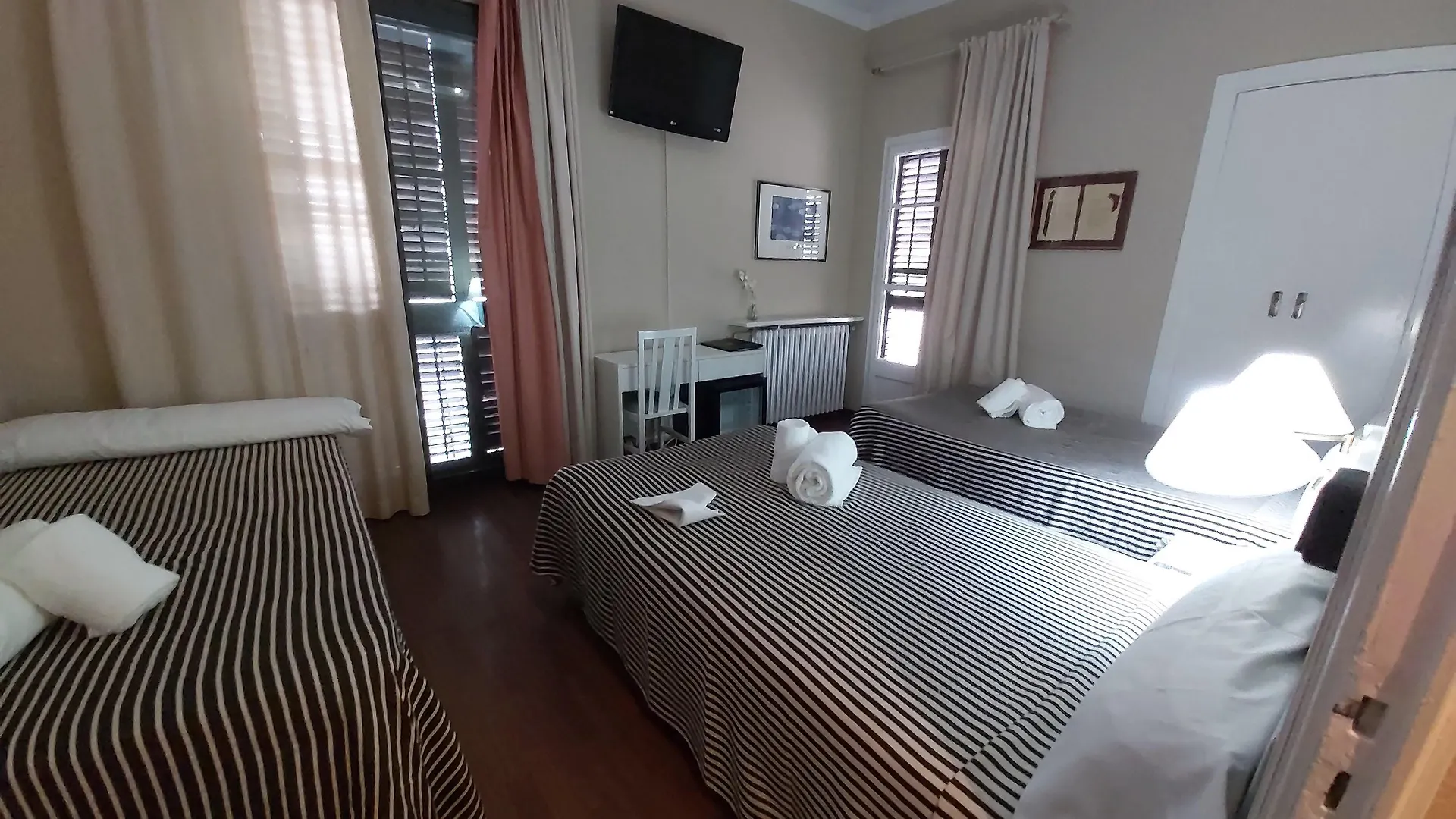Hotel El Castell Sant Boi de Llobregat España